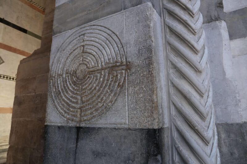 Lucca: Guided Walking Tour - Itinerary Highlights