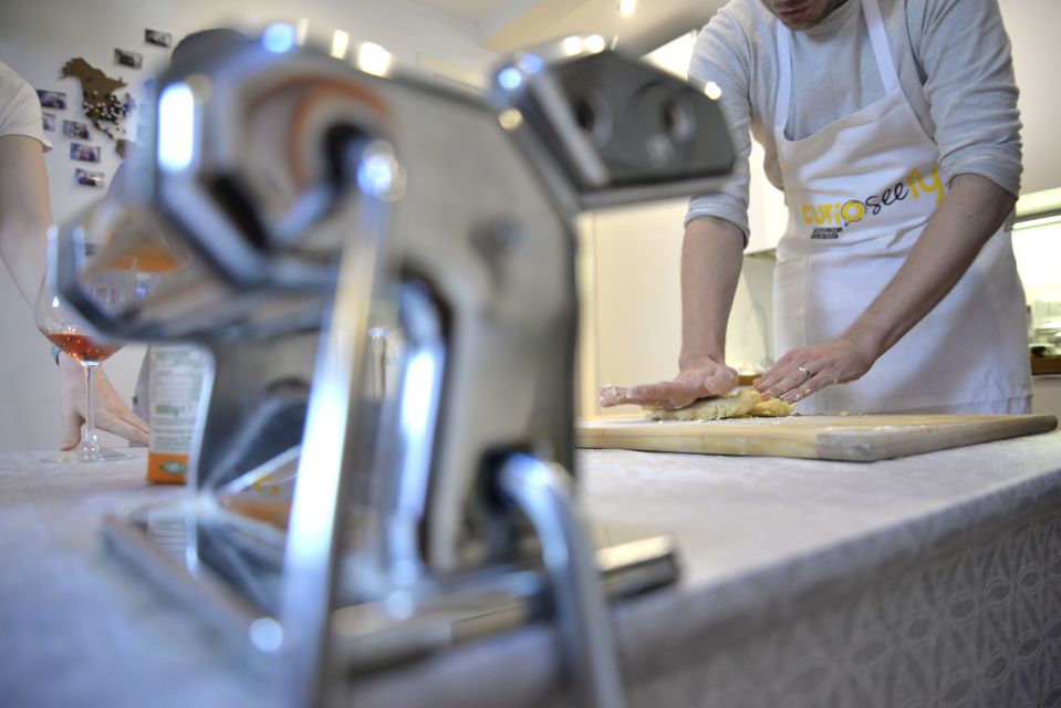 Lucca: Pasta Cooking Class With a Local Chef - Key Points