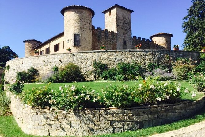 Lucca Private Day Tour to Chianti & San Gimignano - Visit to San Gimignano