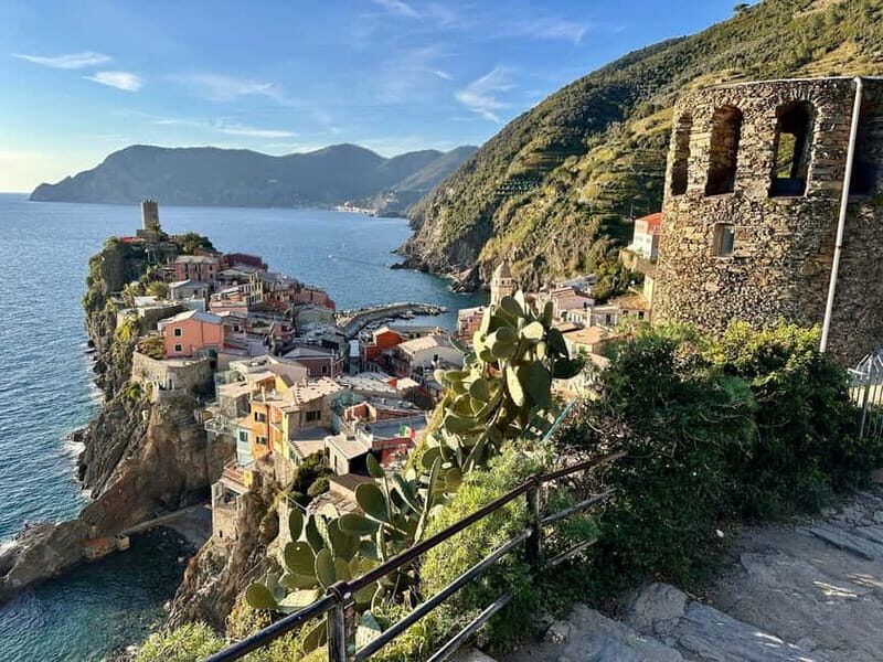 Lucca Private day tour to Portovenere & Cinque Terre - Key Points