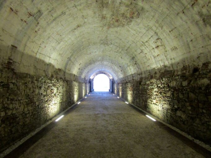 Lucca: Renaissance City Walls Walking Tour - Tour Guide Expertise