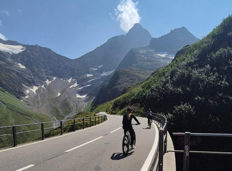 Lucerne: Downhill Cycling Adventure With Lake Swim - Key Points