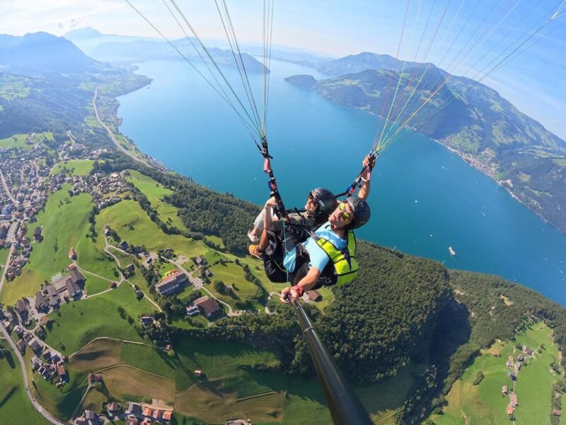 Lucerne: Paragliding Tandem Flights - Soaring Above the Swiss Alps