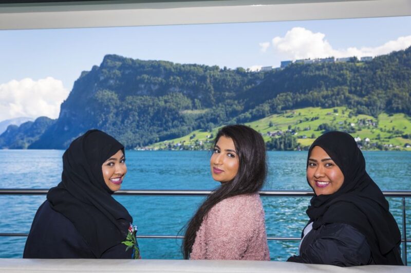Lucerne: Walking and Boat Tour With Cheese & Wine Tasting - Key Points