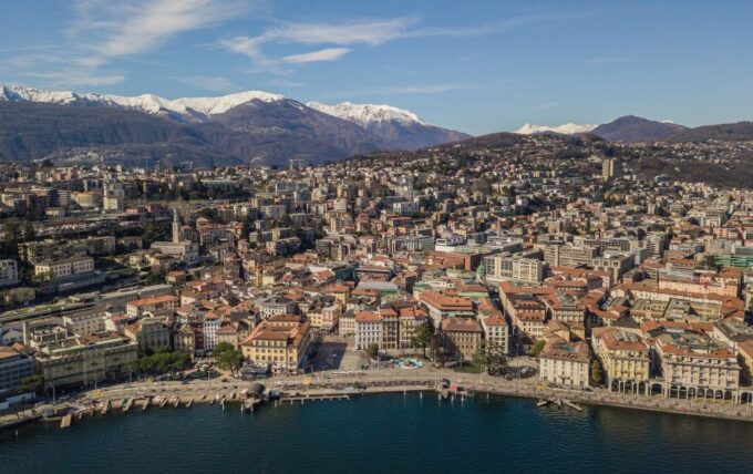 Lugano: Express Walk With a Local in 60 Minutes - What to Bring