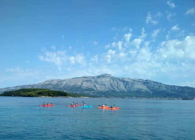 Lumbarda - Sunset Kayak Tour with a Picnic - Wine and Sweets - A Detailed Look at the Experience