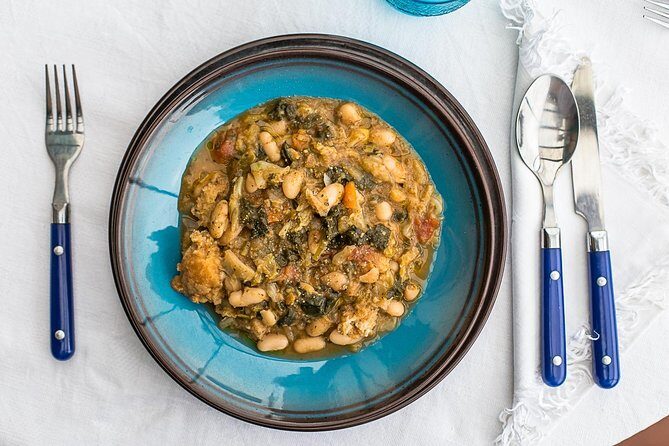 Lunch or dinner and cooking demo at a local's home in Pescara - Key Points