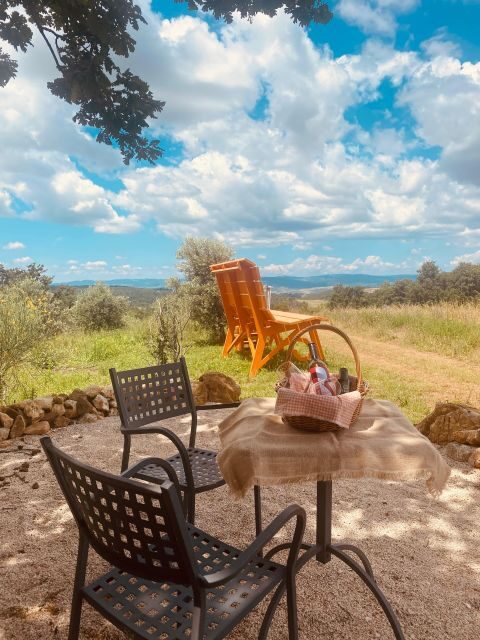 Lunch Picnic in the scenic hills of Maremma Tuscany - An Authentic Tuscan Picnic: What You Can Expect