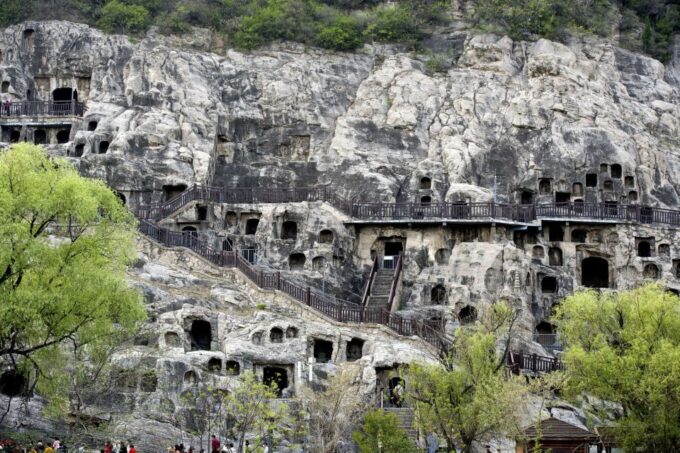Luoyang Classic Day Tour Longmen Grottoes Old Twon Explore - White Horse Temple