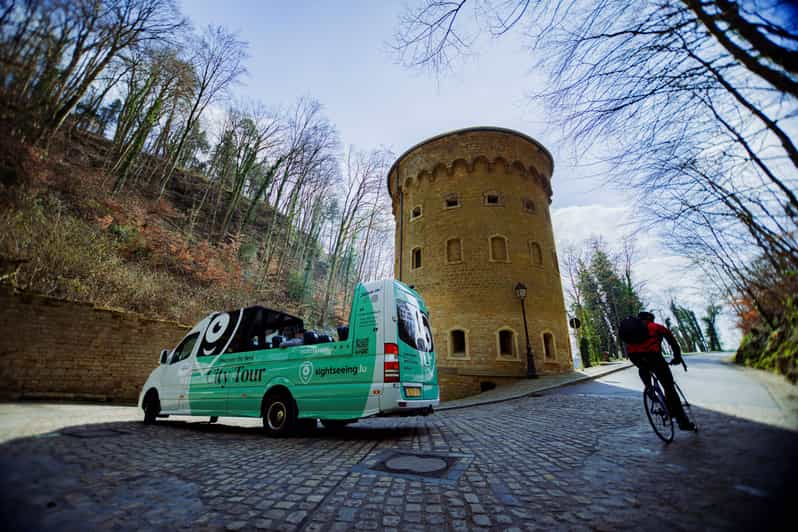 Luxembourg: City Bus Tour With Audio Guide and Headphones - Customer Experience and Reviews