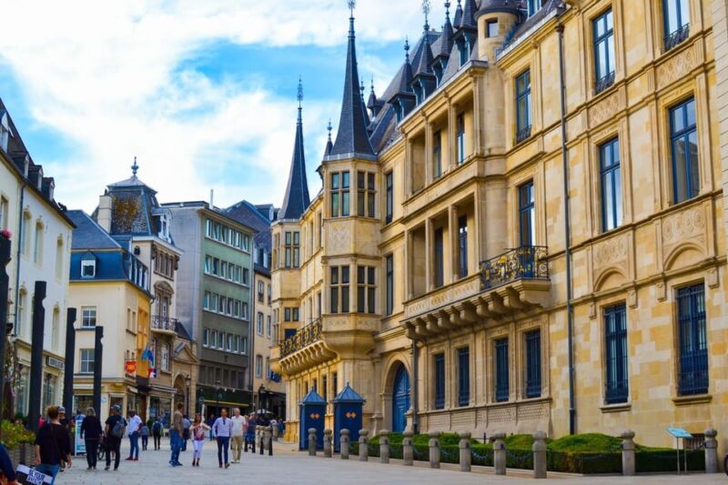 Luxembourg City: The Best of Guided E-Bike Tour in 3 Hours - Discovering Luxembourgs Historic Sites