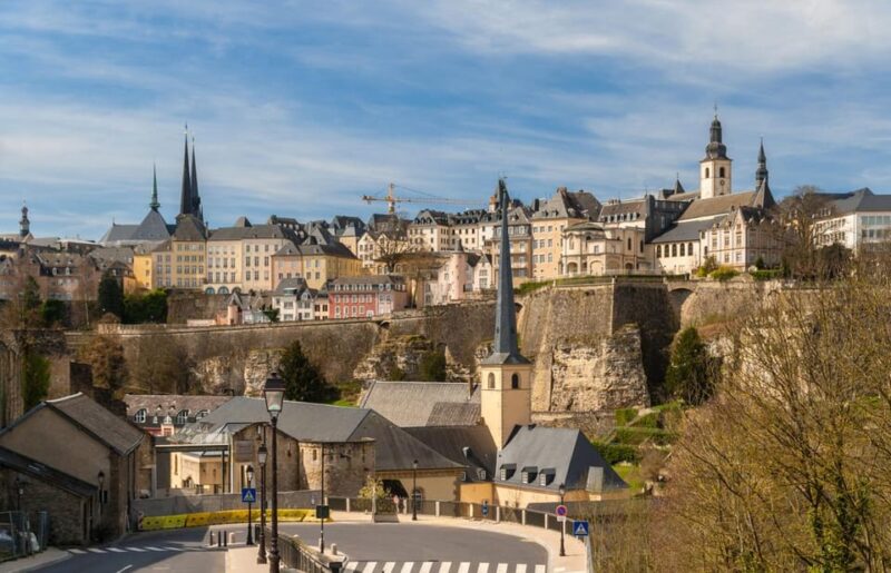 Luxembourg Family Explorer: A Private Walking Tour - Admiring Chemin De La Corniche