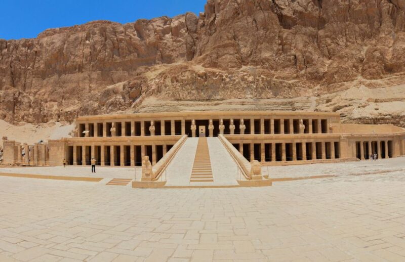Luxor: Private West Bank Tour With Karnak Sound & Light Show - Inclusion of Services