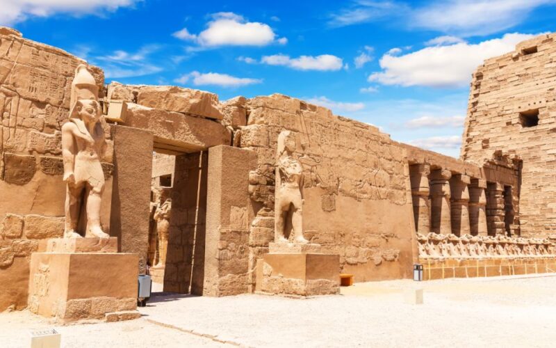 Luxor: Valley of Kings & Queens and More, With Free WIFI - Exploring Hatshepsut Temple