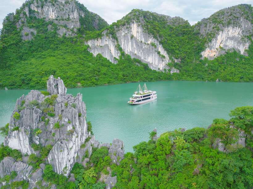 Luxurious Halong 1 Day Trip: Pickup Hanoi, Dropoff Ninh Binh - Key Points