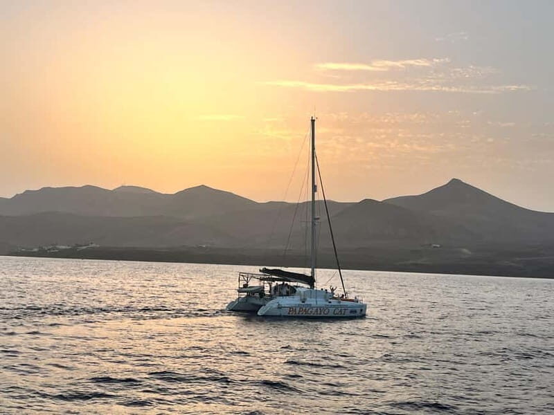 Luxury 4 hour Private Catamaran to Papagayo Beaches - Key Points