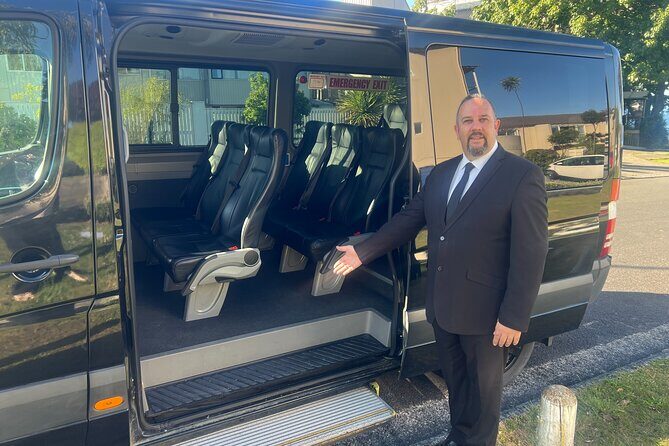 Luxury Auckland Private Tour in Modern Black Mercedes Tourer - A Closer Look at the Experience