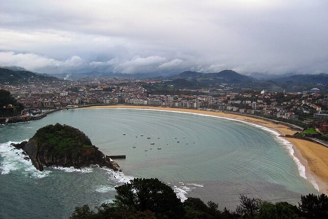 Luxury Basque Coast Private Tour - Knowledgeable Guides and Personalized Experiences