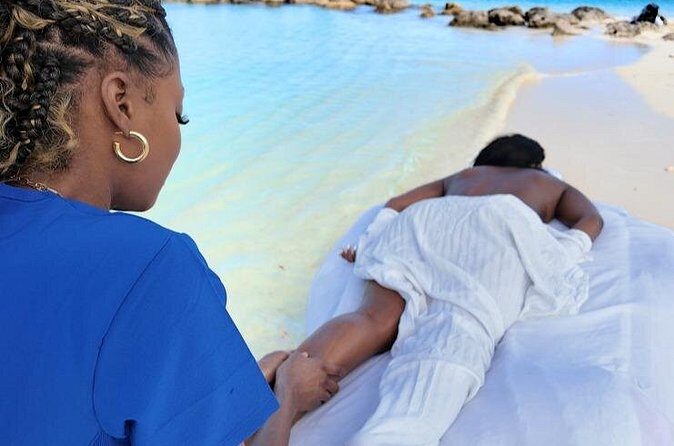 Luxury Beach Massage in Nassau Bahamas with Transportation - Who Should Consider This Tour?