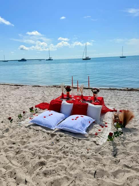 Luxury Beachside Picnic Experience Near Miami - Beverages and Personalization: A Custom Touch