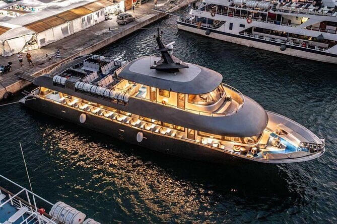 Luxury Boat Trip to Symi Island with Swimming at St. George Bay - The Experience of the Boat and Marine Environment