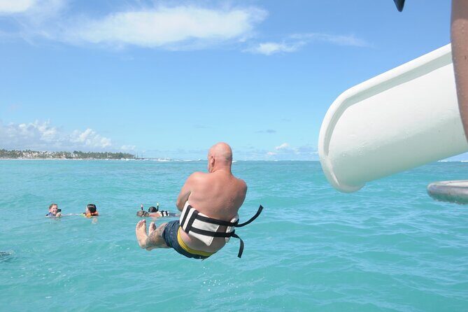 Luxury Catamaran Cruise with Open Bar and Snorkel in Punta Cana - FAQ