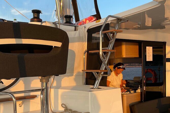 LUXURY Catamaran Sunset and Wine cruise - FAQs