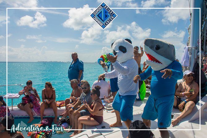 Luxury Catamaran tour to isla mujeres with transportation from Tulum - Value and Cost Analysis