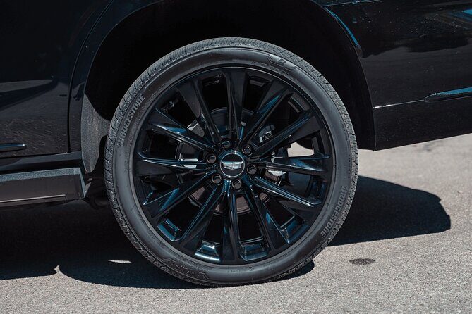 Luxury Chauffeur Service in Toronto - First Impressions: What Makes This Service Stand Out?