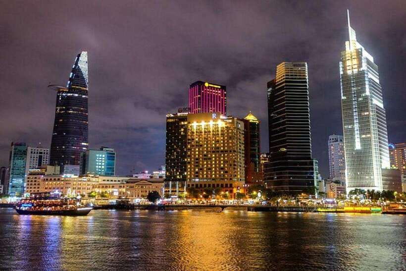 Luxury Cruise and Dine Experience Along Saigon River - Overview of the Luxury Cruise Experience