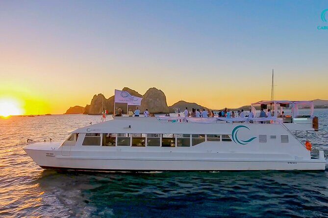 Luxury Cruise with Dinner and Music in Los Cabos - A Detailed Look at the Experience