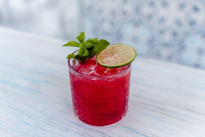 Luxury Cruise with Dinner and Music in Los Cabos - The Sum Up