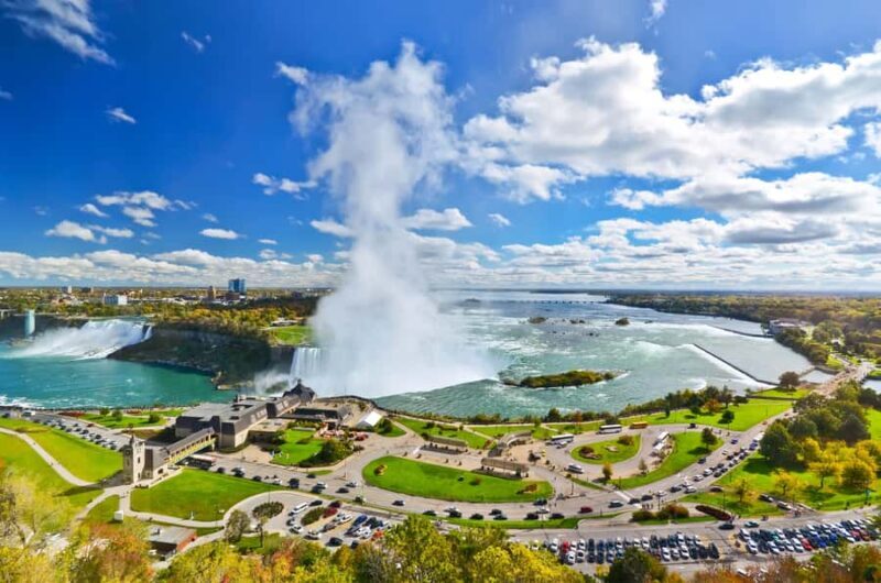Luxury Day Trip: Niagara on the Lake, Wine & Falls - What Makes This Tour Stand Out
