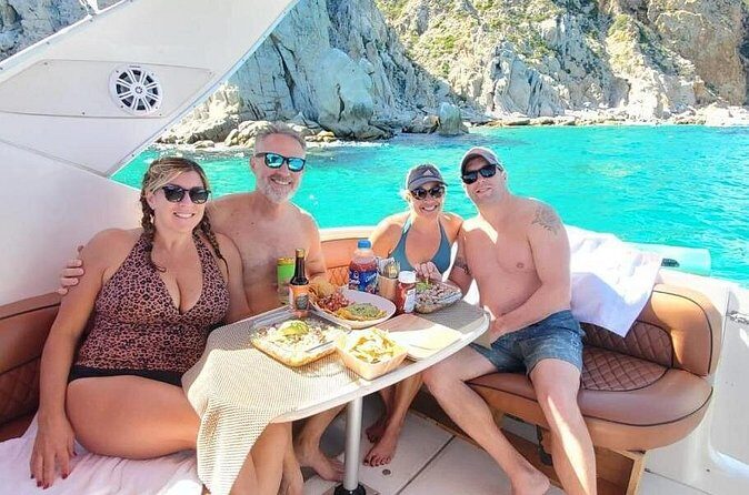 Luxury Experience on Private Yacht 34ft in Cabo - FAQ
