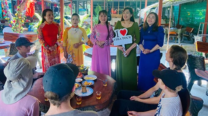 Luxury Group Tour Mekong Delta Cai Rang Floating Market - Frequently Asked Questions