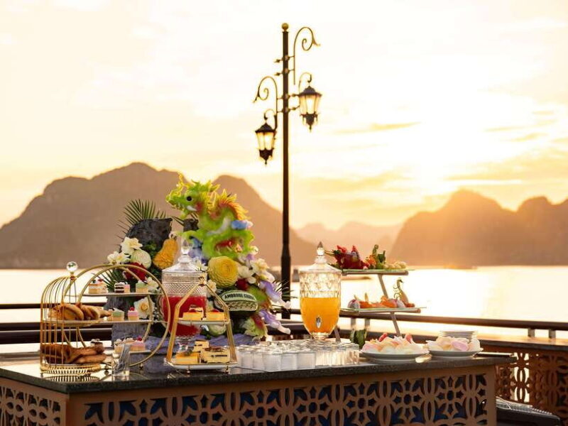 Luxury Ha Long Bay Day Trip From Harbor/ Buffet Lunch/Kayak - Meeting Point and Packing List