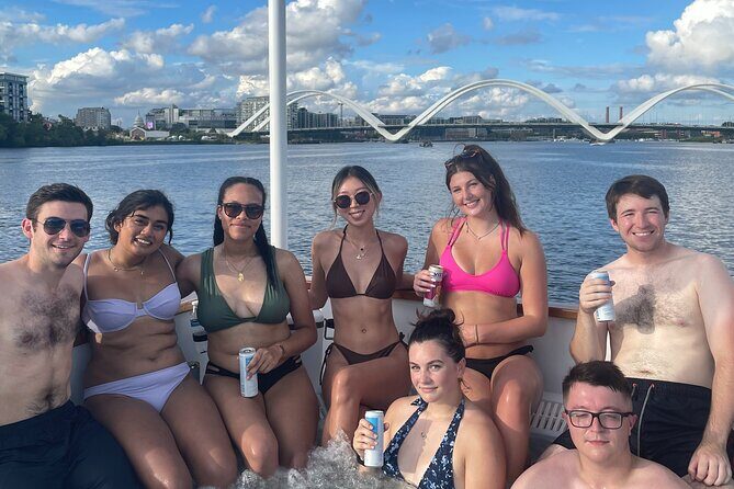 Luxury Hot Tub Boat of DC Potomac Monuments Private Tub up to 10 - Detailed Tour Breakdown