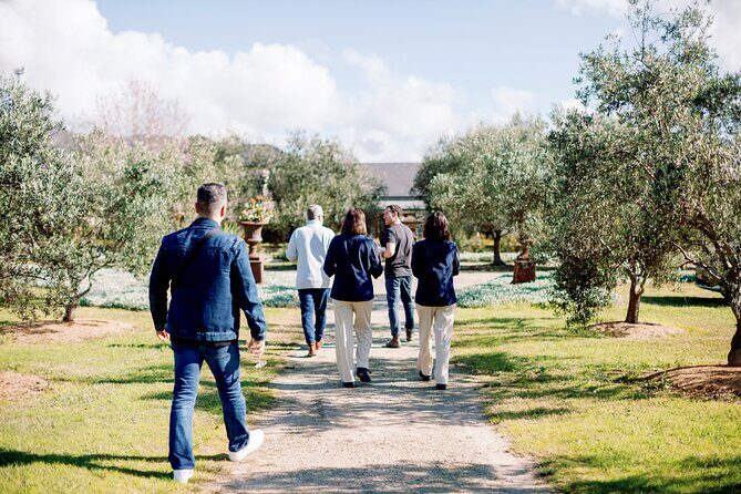 Luxury Hunter Valley Tour: 3 Tastings, Gin, Lunch & Chocolatier - Exploring the Hunter Valley in Style