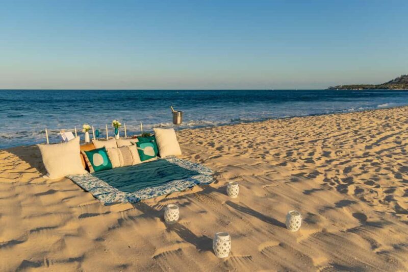 Luxury picnic by the sea in Los Cabos - An Introduction to the Los Cabos Luxury Picnic Experience