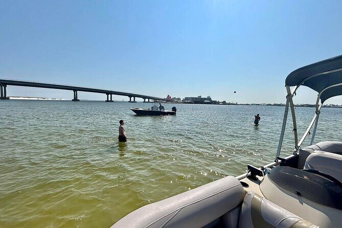 Luxury Pontoon Boat Rental - What You Can Expect During Your Day on the Water
