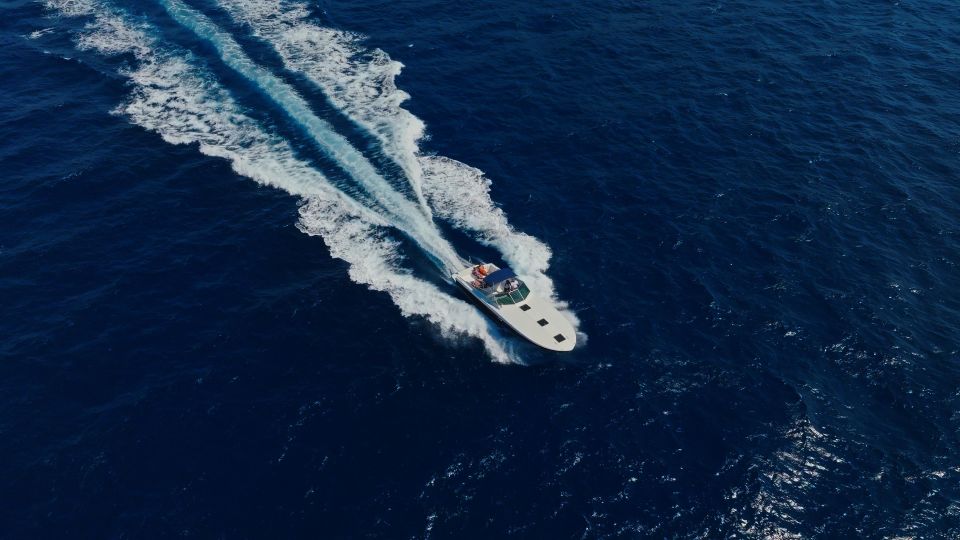 Luxury Private Boat Transfer: From Amalfi to Capri - Multilingual Driver and Private Experience