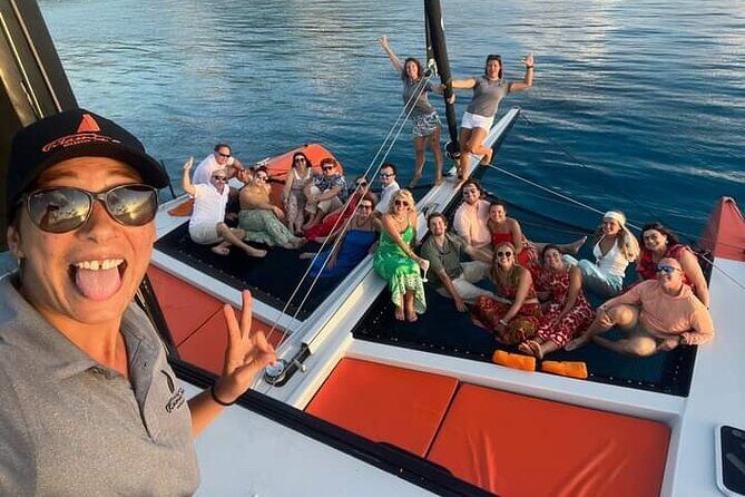 LUXURY PRIVATE Catamaran Bora Bora : The Sunset Escape - The Sum Up