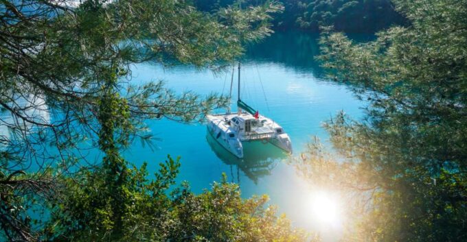 Luxury Private Cruise to Paxos, Antipaxos & Blue Caves. - Dining Experience