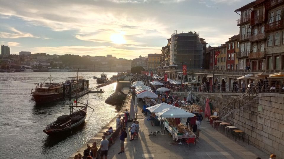 Luxury Private Driver-Guide: Exploring Porto in 4 Hours - Service Description