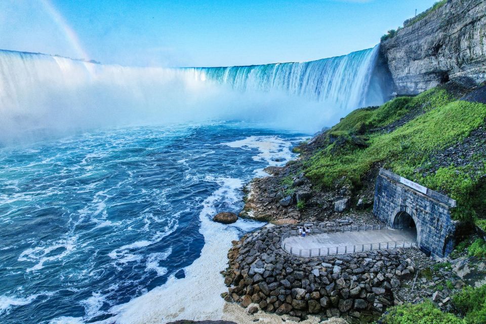 Luxury Private Niagara Falls Tour, Boat, Journey & Skylon - Flexible Pickup Locations