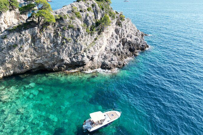 Luxury Private Speedboat Tour Islands & Blue Cave - Who Should Consider This Tour?