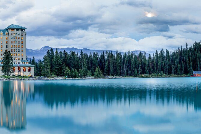 Luxury Private Tour of Lake Louise, Moraine, Peyto & Banff - FAQ