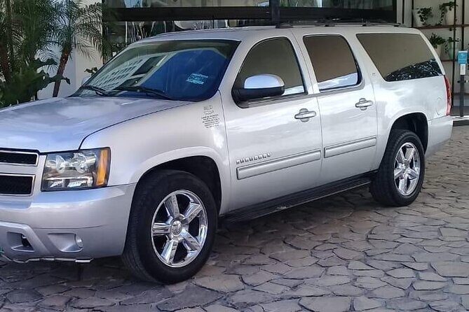 Luxury private transportation from CUN Airport to Cancun Hotel Zone - Additional Details and Practical Tips