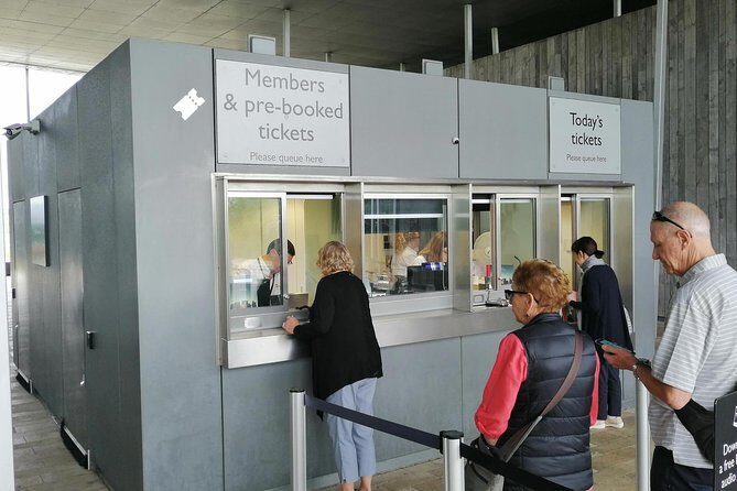 Luxury Private Vehicle Day Hire from & to London via Stonehenge Lacock and Bath - Who Is This Tour Best For?