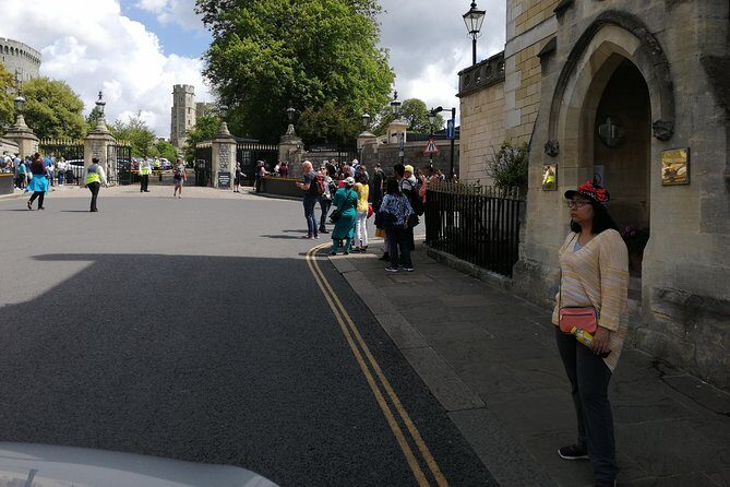 Luxury Private Vehicle Day Hire from & to London via Stonehenge & Windsor Castle - Comfort and Convenience from Start to Finish